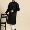 Men Floral Embroidered Regular Sequinned Kurta with Churidar