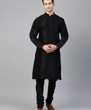 Men Black Solid Kurta with Churidar