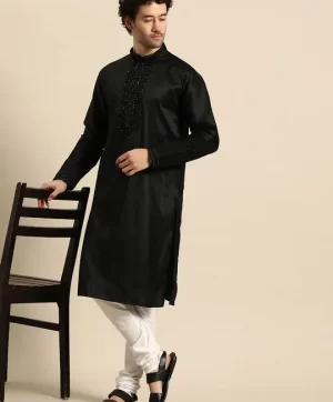 Men Floral Embroidered Regular Sequinned Kurta with Churidar