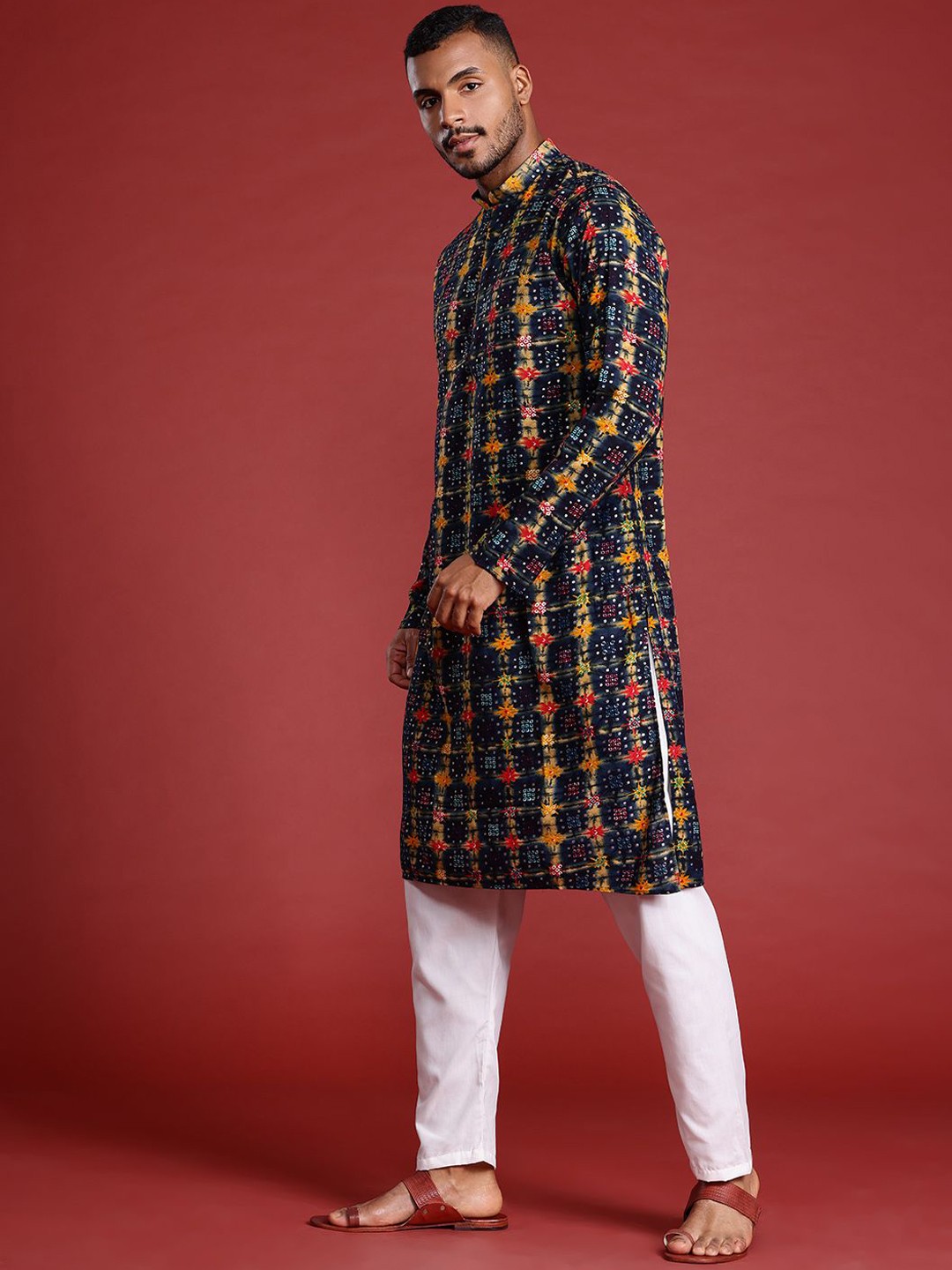 Bandhani Printed Mandarin Collar Pure Cotton Straight Kurta - Image 2