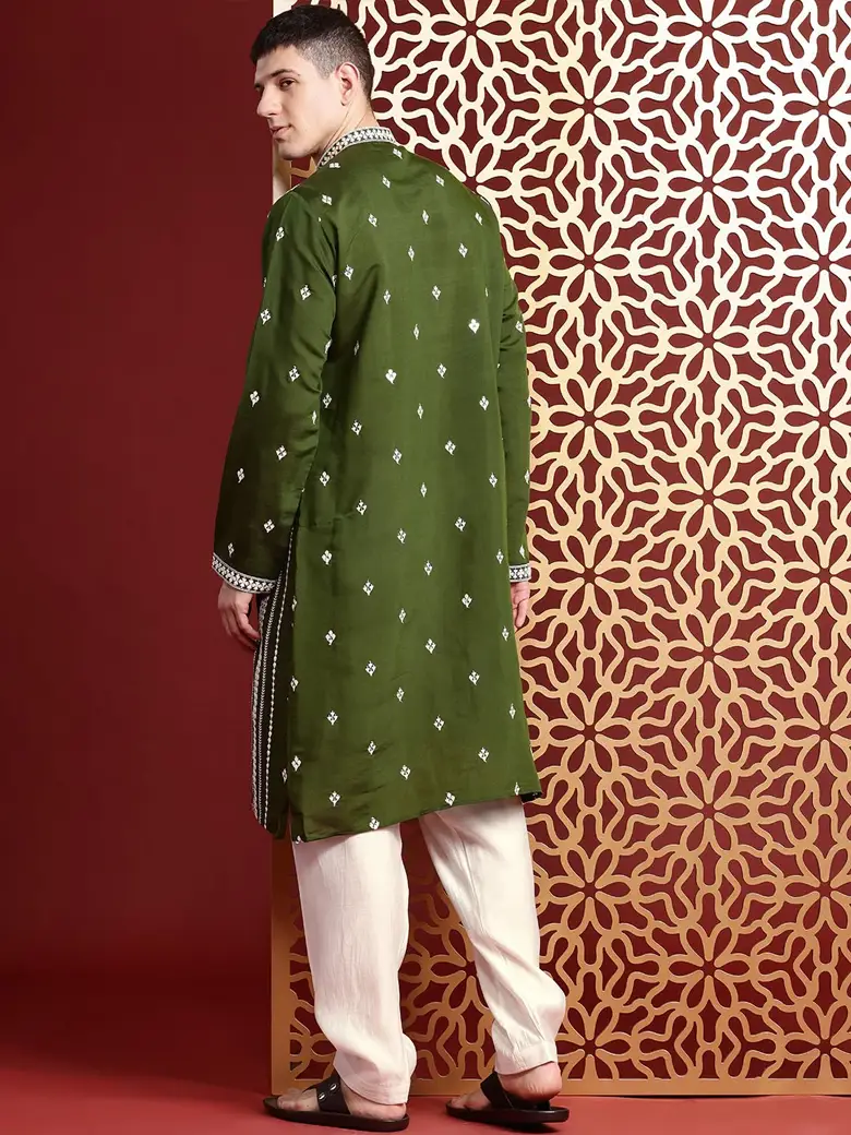 Ethnic Motifs Embroidered Mandarin Collar Thread Work Straight Kurta - Image 4