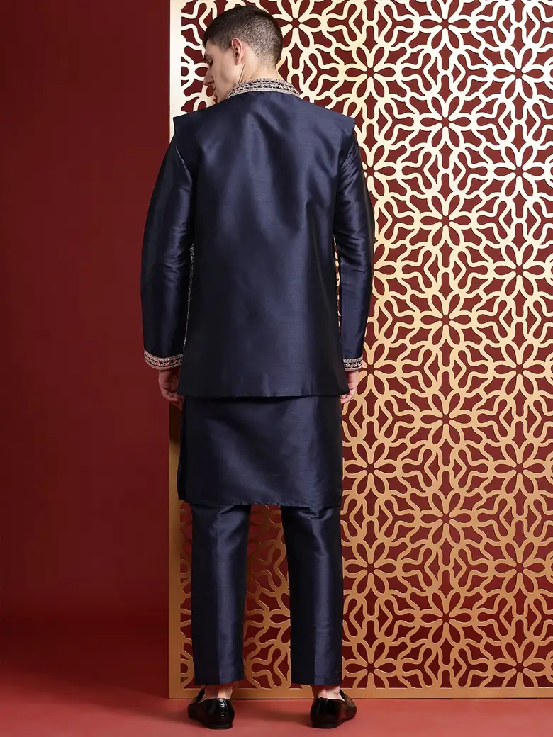 Ethnic Motifs Embroidered Sequinned Pure Cotton Kurta with Trousers - Image 3