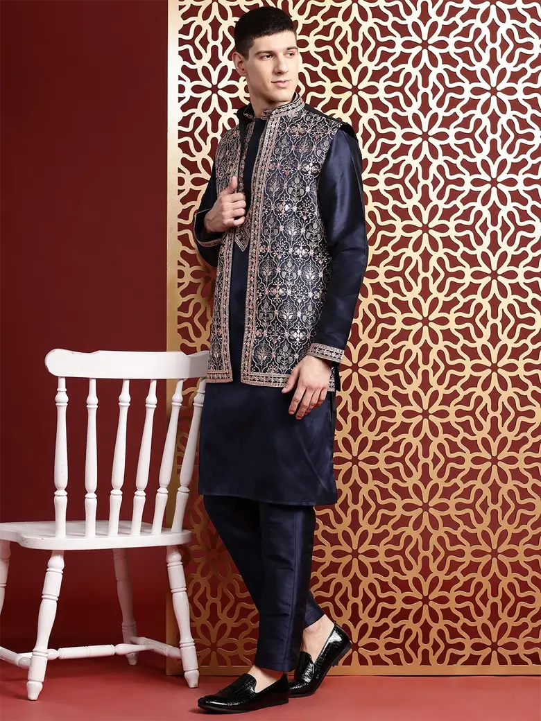Ethnic Motifs Embroidered Sequinned Pure Cotton Kurta with Trousers - Image 4