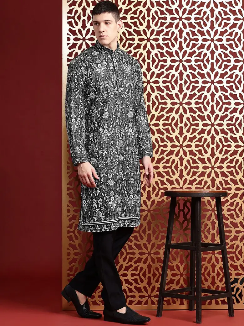 Floral Embroidered Mandarin Collar Thread Work Straight Kurta - Image 3