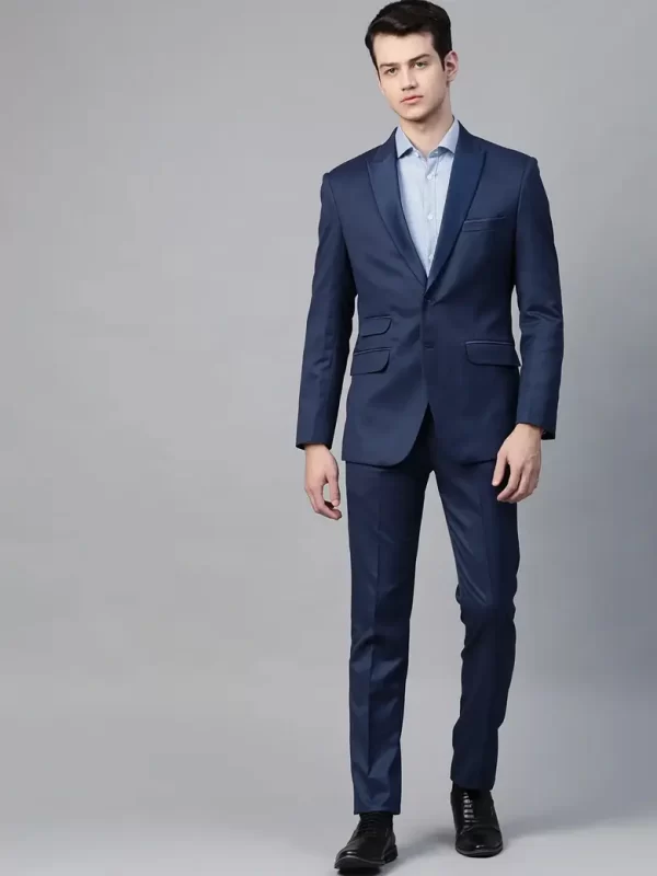 Men Solid Slim Fit Tuxedo Suit