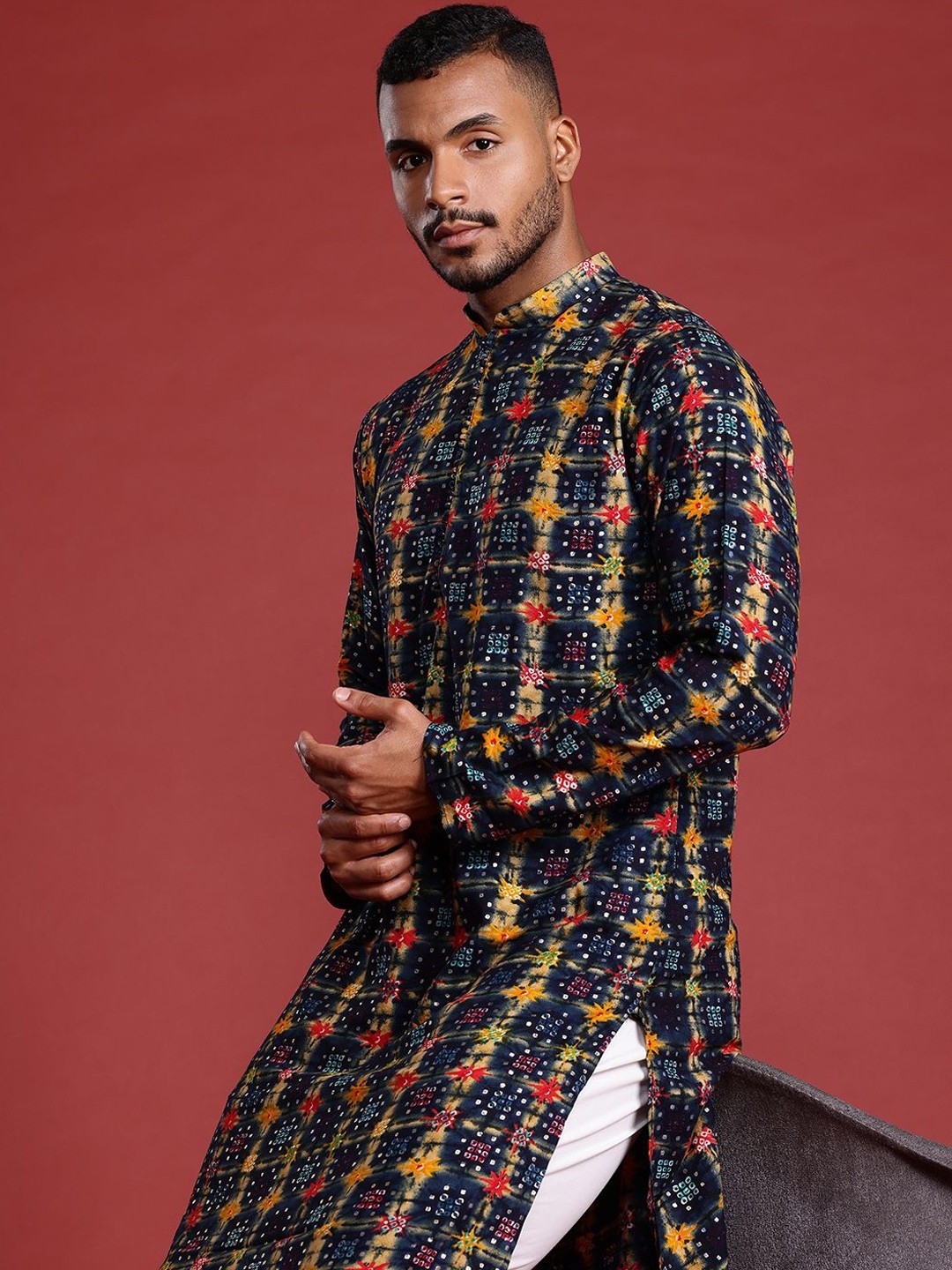 Bandhani Printed Mandarin Collar Pure Cotton Straight Kurta - Image 5