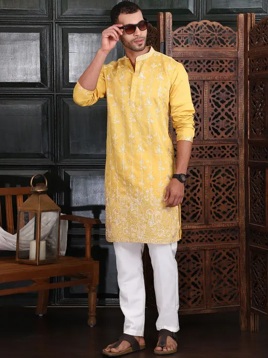 Men Ethnic Motifs Embroidered Regular Thread Work Kurta with Trousers
