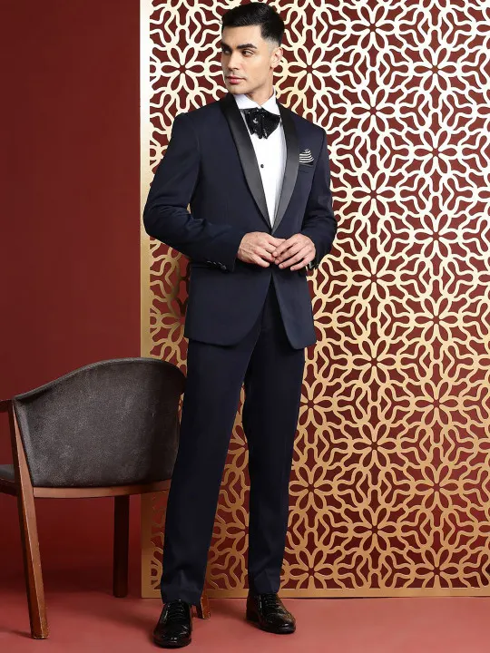 Slim Fit Long Sleeve Tuxedo Blazer